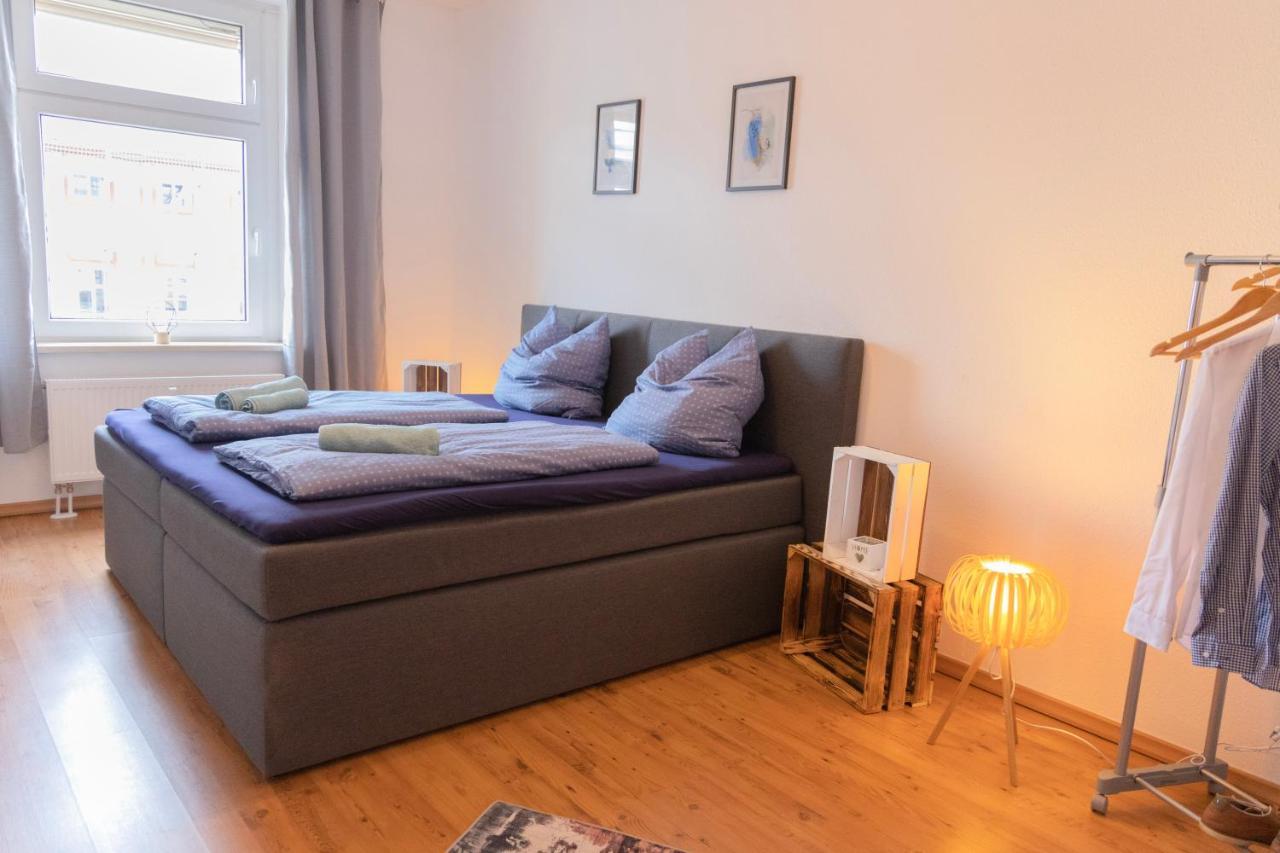 Modern-TOP City Lage -5 min - HBhf Netflix Küche Boxspringbett 2m x 2m bis 4 Pers Magdeburgo Exterior foto